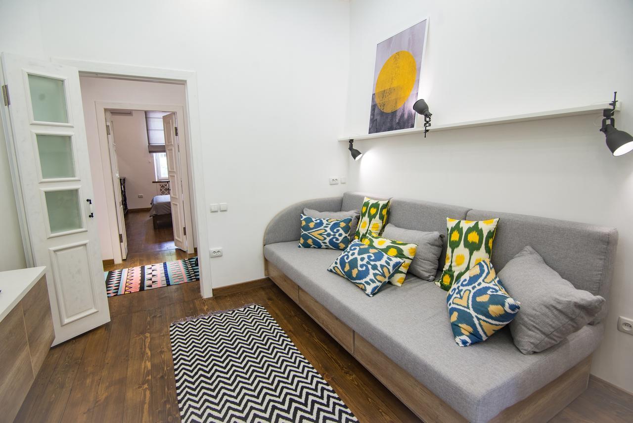 Art Apartment Tashkent Esterno foto